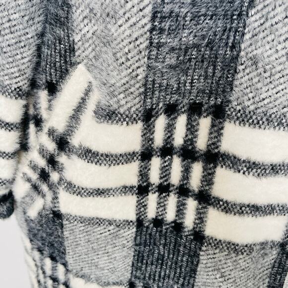 Cyrus Black and White Plaid Midi Jacket Cozy Soft Pockets Coat - Picture 4 of 11